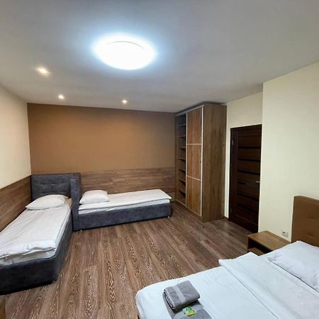 Apartments In Uzhgorod For You. Eksteriør billede